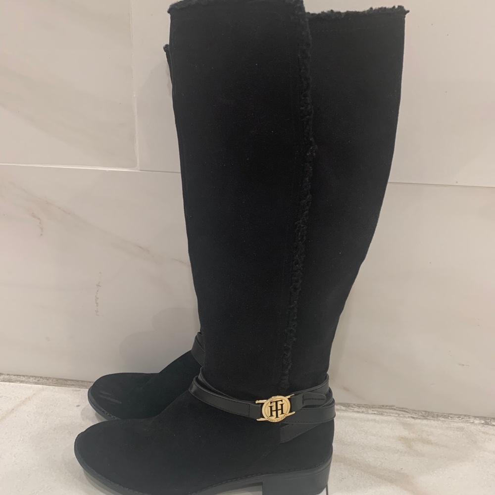 Tommy Hilfiger boots size 8